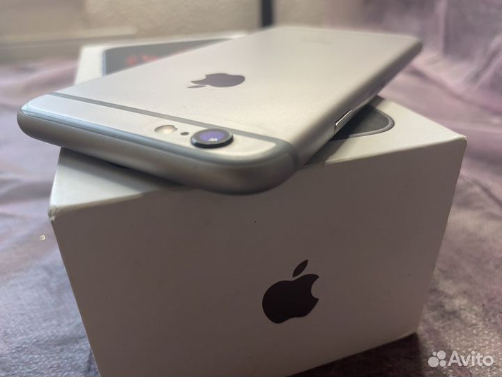Телефон iPhone 6s