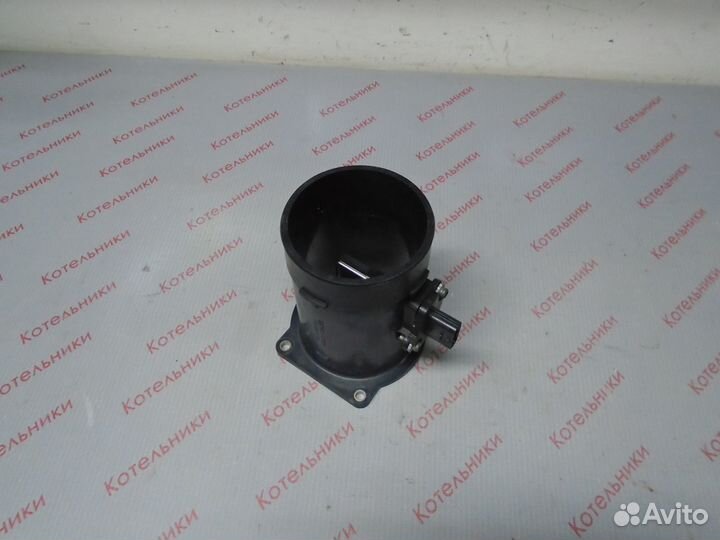 Nissan 22680-AT300 Датчик расхода воздуха