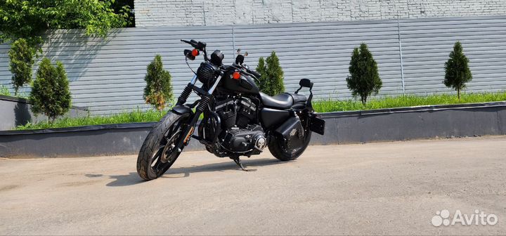 Мотоцикл Harley Devidson Sportster XL883 iron