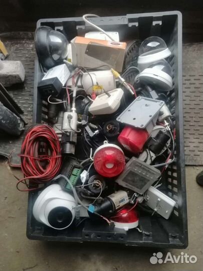 Источник бесперебойного питания,камера, монитор