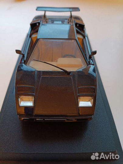 Модель Lamborghini Countach