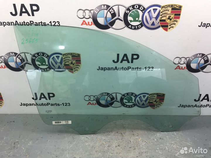 Стекло двери переднее правое Porshe Cayene 9PA 4.8