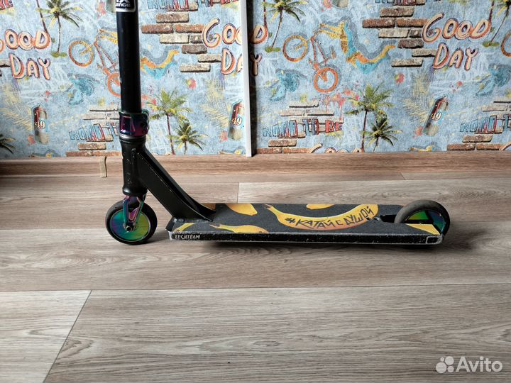 Трюковой самокат tech team