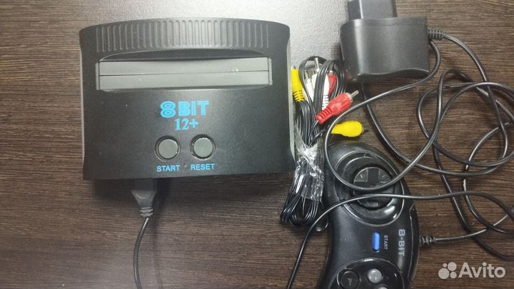 Игровая приставка dendy