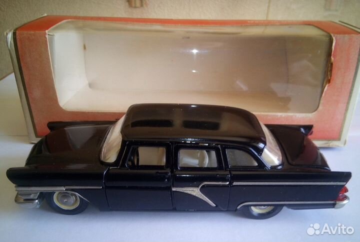 Чайка Газ-13, металл, А15, М1:43, без ми, 1982 г