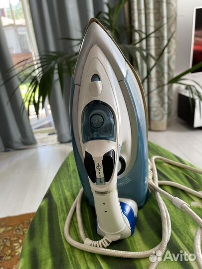 Паровой утюг Philips
