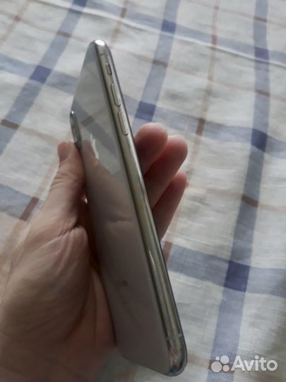 iPhone X, 64 ГБ