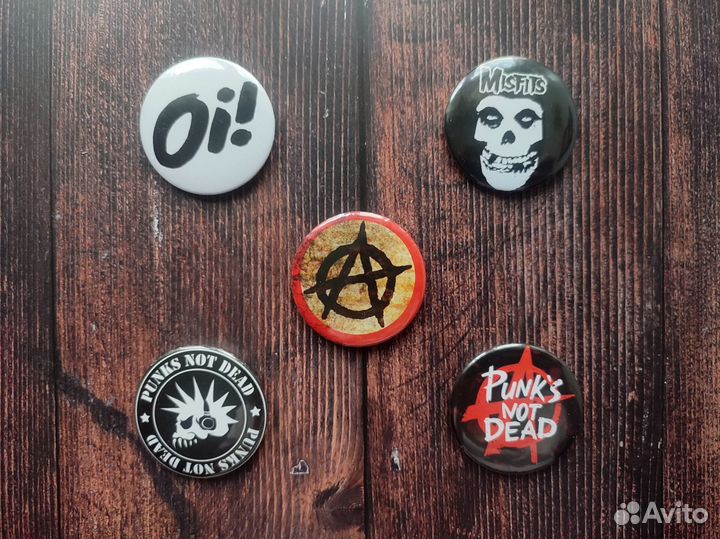 Значки панки (Punk)