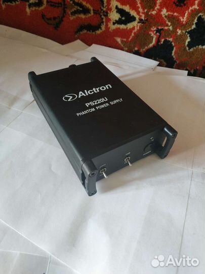 Фантомное питание Alctron PS220U 48 вольт