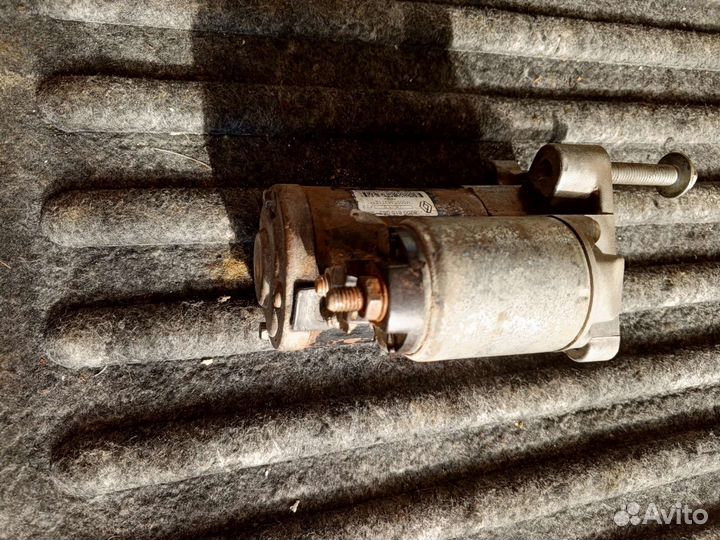 Стартер Renault Logan 1.6