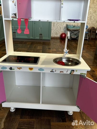 Детская деревянная кухня