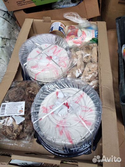 Корм для животных,торты, конфеты,печенье, пироги