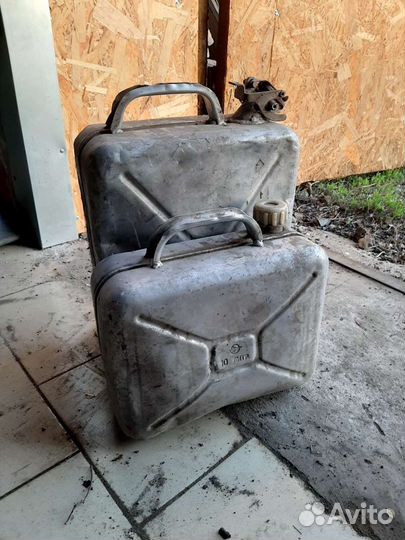 Фляга алюминиевая 40л.Канистра алюминиевая