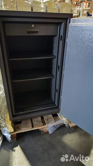 Огнестойкий сейф Valberg FRS-99 T EL (FRS-93)