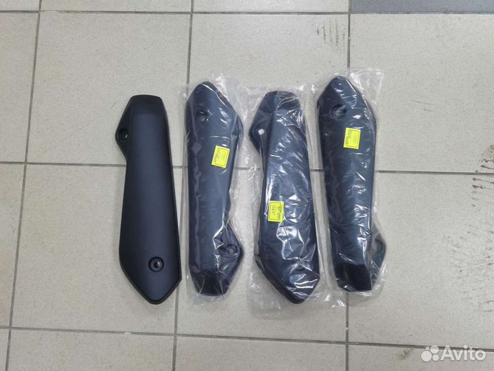 Suzuki Address V125G накладка глушителя