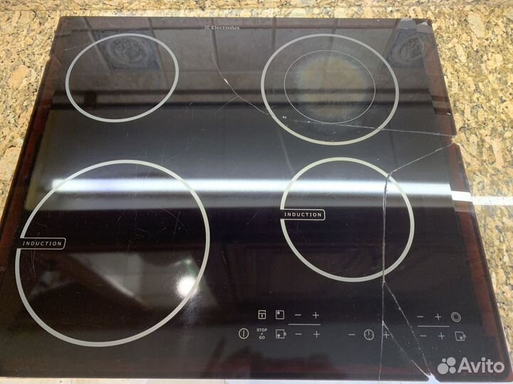 Индукционная плита Electrolux