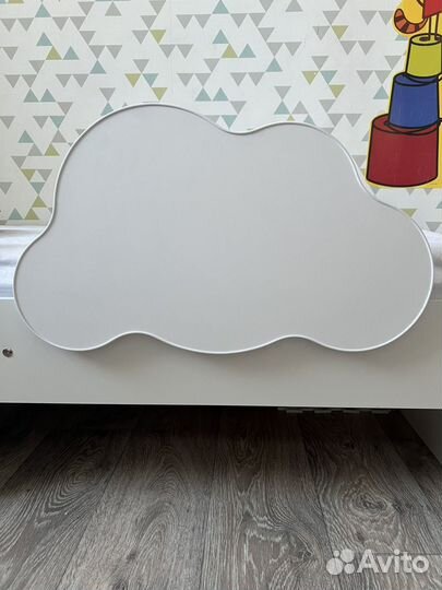 Бортик защитный на кровать