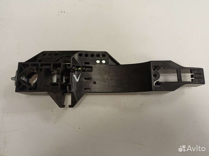 Основание ручки двери левой LADA vesta