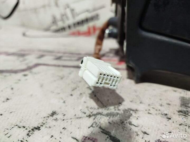 Зеркало subaru legacy outback BL5 BL9 BLE BP5 BP9 BPE BPH 10 контактов С ПОВТОРИТЕЛЕМ правое 1 модел