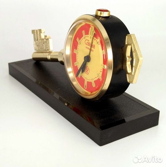 Часы настольные Слава времён СССР