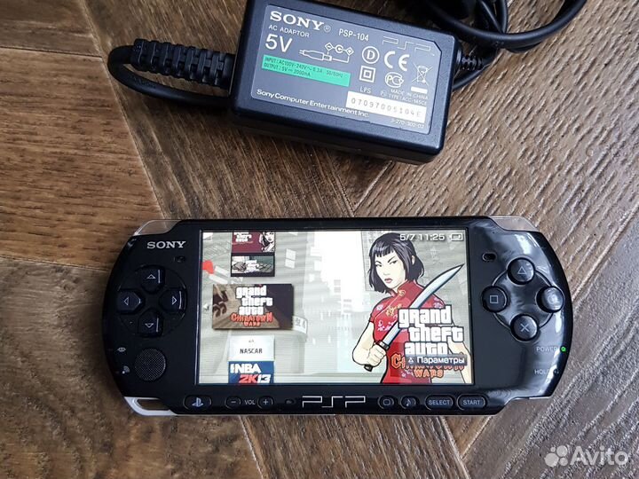 Sony PSP 3008, очень много игр