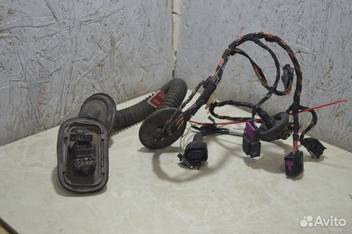 Проводка двери задняя левая Volkswagen Touareg