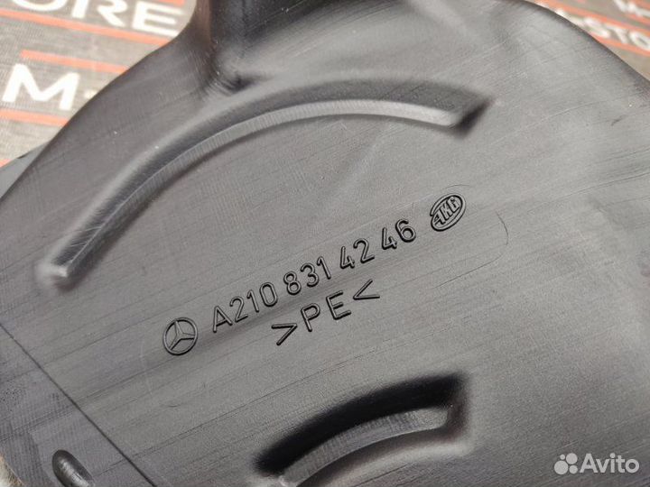 Воздуховод печки передний правый Mercedes-Benz