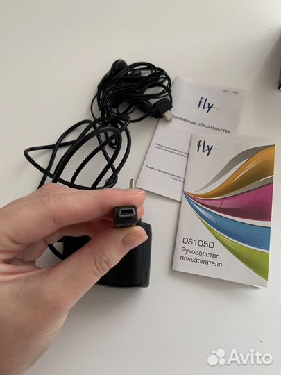 Телефон Fly на 2 sim-карты кнопочный