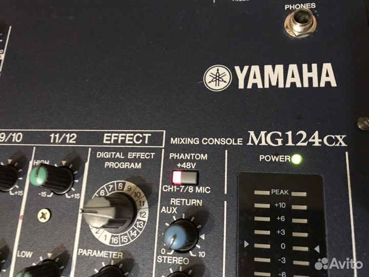 Микшерный пульт Yamaha MG124CX