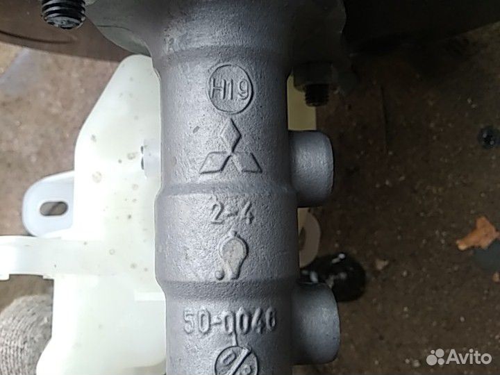 Вакуумный усилитель тормозов Mitsubishi Outlander