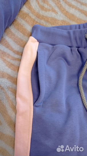 Спортивный костюм для девочки 152 новый