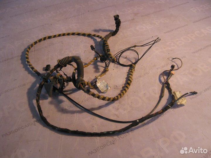 Проводка двери багажника Skoda Octavia Tour