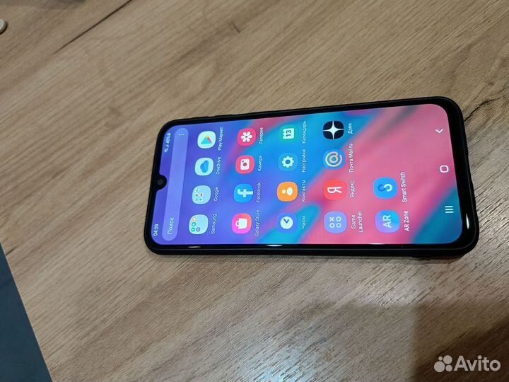 Samsung Galaxy A40, 4/64 ГБ