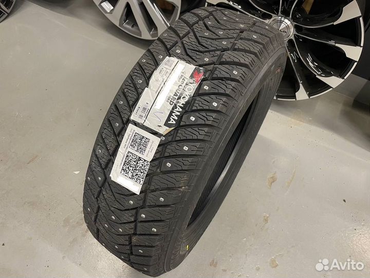 Yokohama IceGuard Stud IG65 265/65 R17 116T