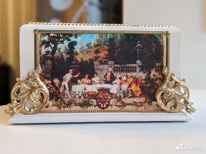 Подставка под канцтовары, пульты. Органайзер