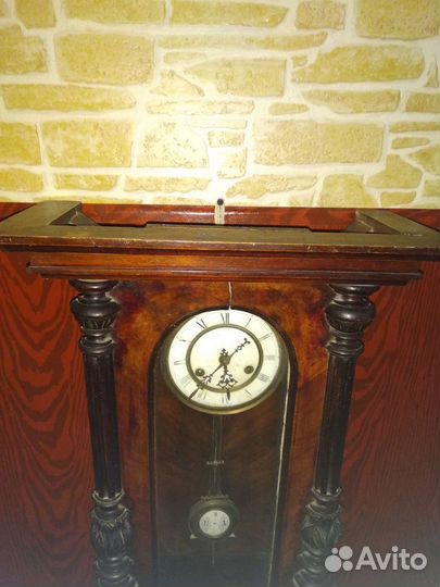 Антикварные настенные часы 19 век