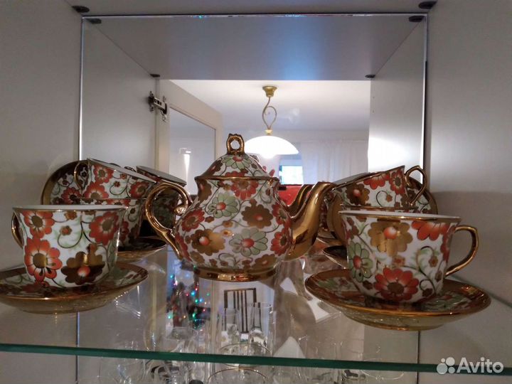 Сервиз чайный нарядный с позолотой