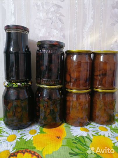 Грибы,морошка,чай,варенье