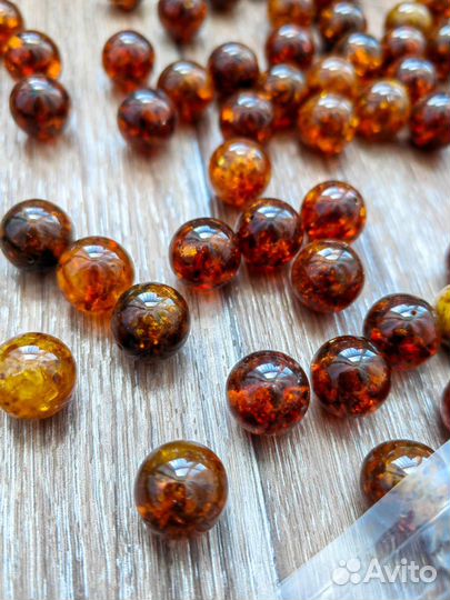 Янтарные браслеты