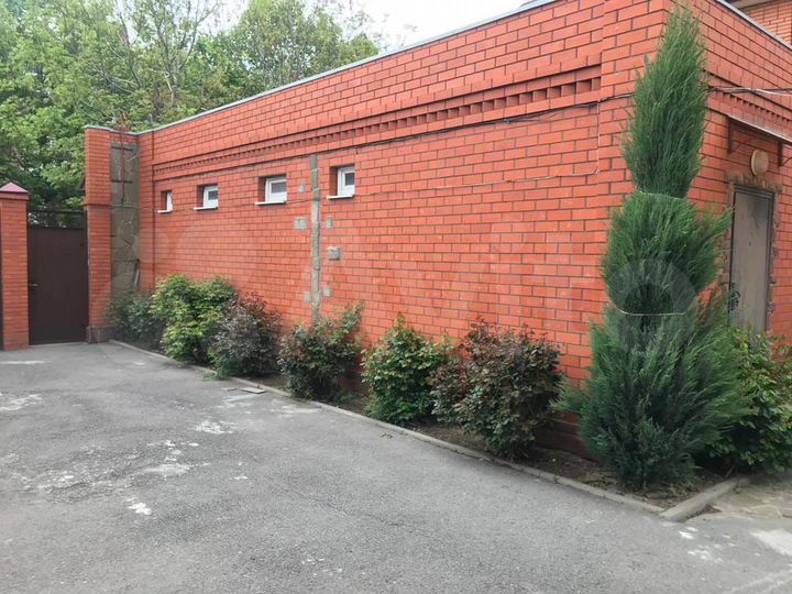 Дом 193,4 м² на участке 6 сот.