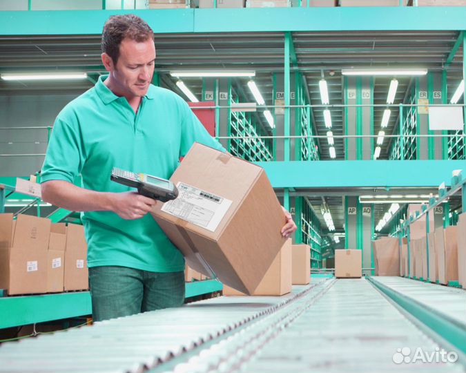 Работник склада