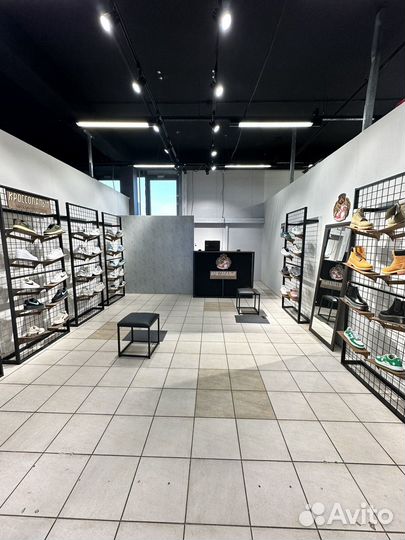 Готовый бизнес. Магазин кроссовок 