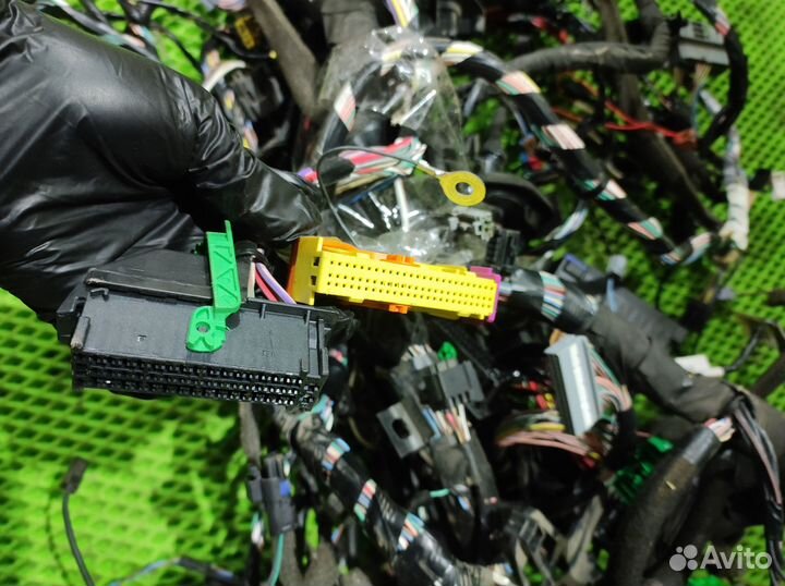 Проводка салона Renault Fluence седан