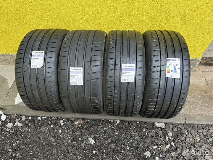 Michelin Pilot Sport 4 S 245/35 R20 и 275/30 R20