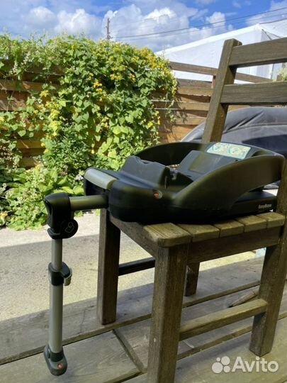 Автолюлька maxi cosi с базой