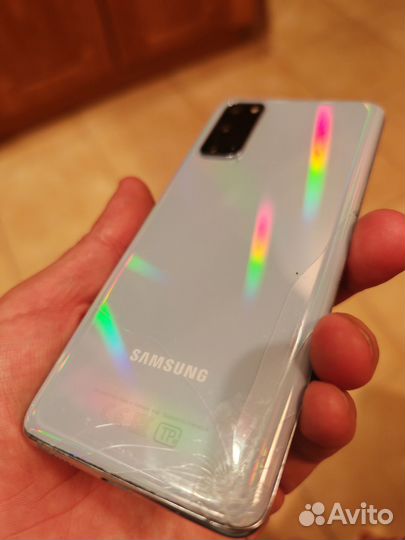 Samsung Galaxy S20, 8/128 ГБ