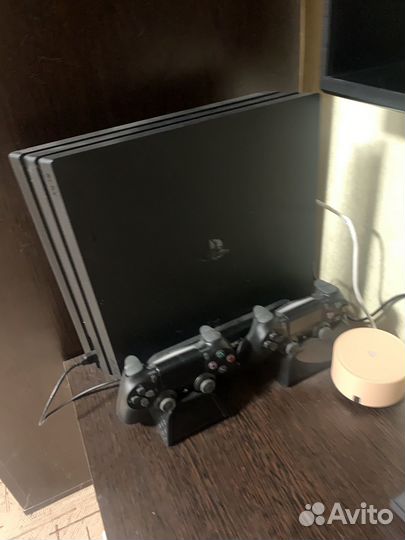 Sony playstation 4 PS4 pro 1tb бу
