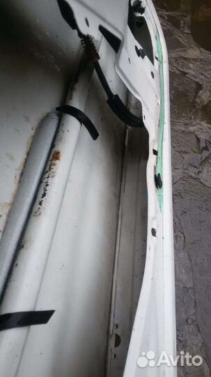 Volkswagen caddy дверь