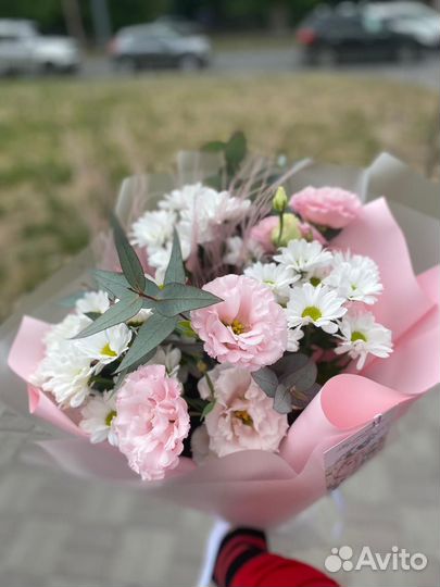 Доставка цветов и букетов