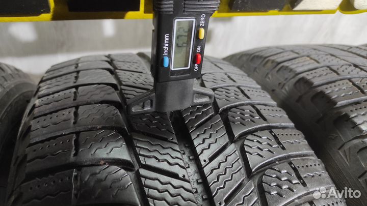 Michelin X-Ice 3 205/55 R16